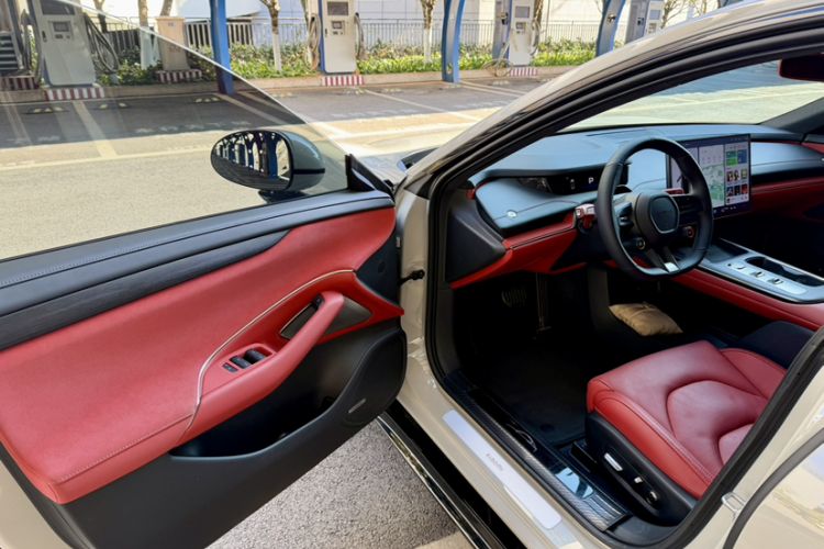 Used Xiaomi Auto SU7 2024 Rear-Drive Ultra-Long Range Advanced Pro-Level Intelligent Driving Version
