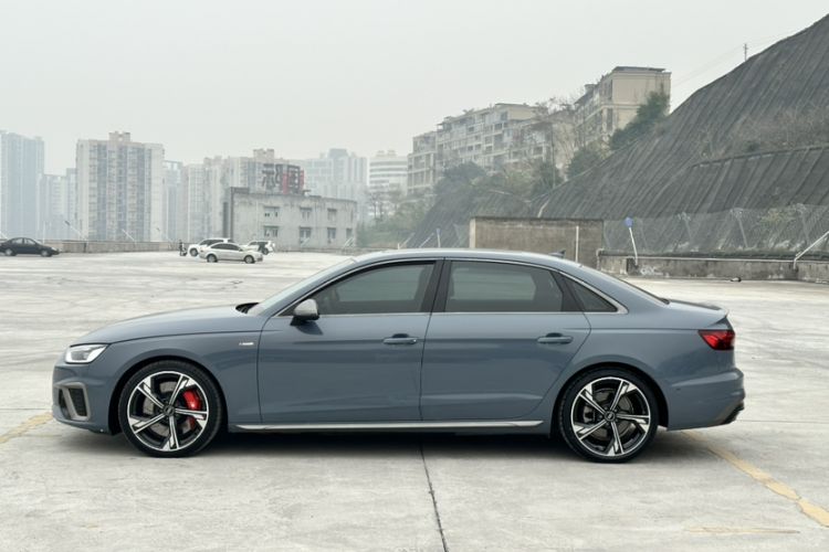 Used Audi A4L 2022 40 TFSI quattro RS Performance Package
