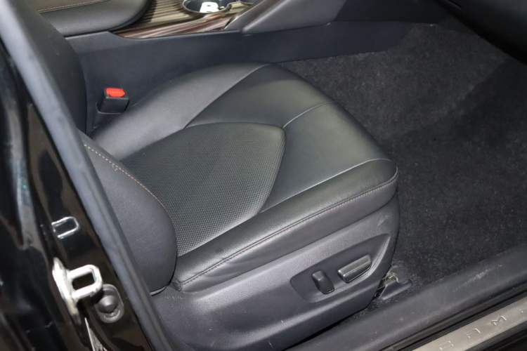 Used Toyota Camry 2019 Revised Version 2.5G Luxury Edition