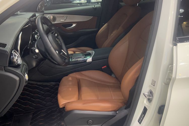 Used Mercedes-Benz GLC Coupe 2022 Refreshed GLC 260 4MATIC Coupe SUV
