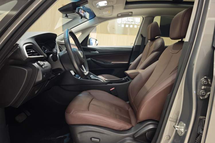 Used Buick GL6 2019 18T 6-Seater Connected Luxury Version China VI Standard
