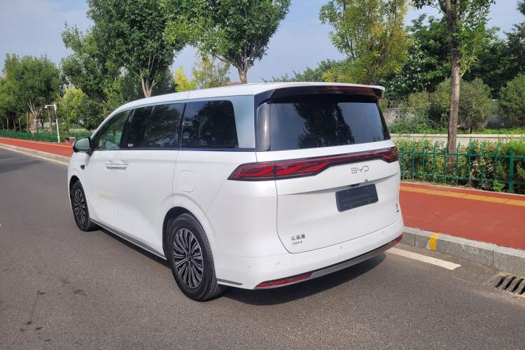 Used BYD Xia 2025 DM-i 1.5T 180km Beyond Edition
