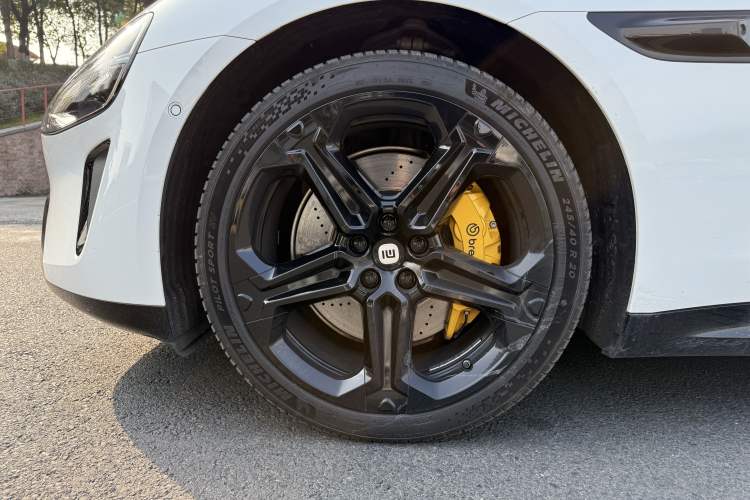 Used  SU7 2024 Rear-Drive Long-Range Intelligent Driving Version
