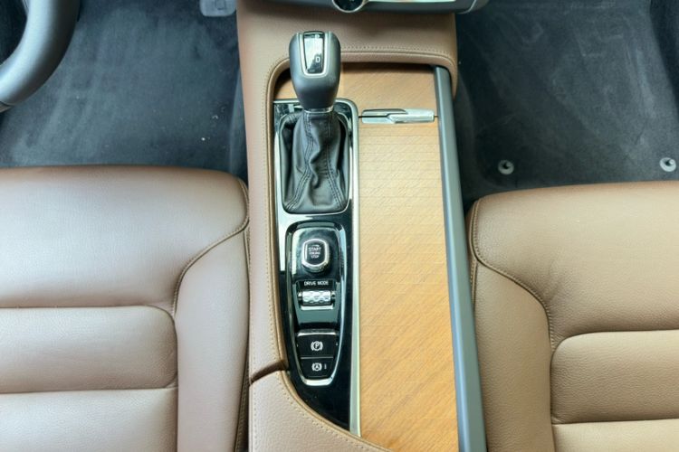 Used Volvo S90 2019 T5 Zhiyi Edition
