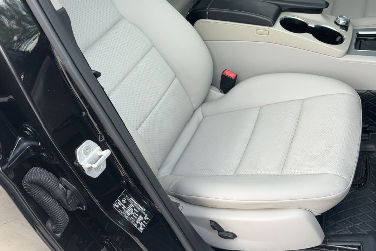 Used Mercedes-Benz GLK-Class 2014 GLK 260 4MATIC Dynamic Model