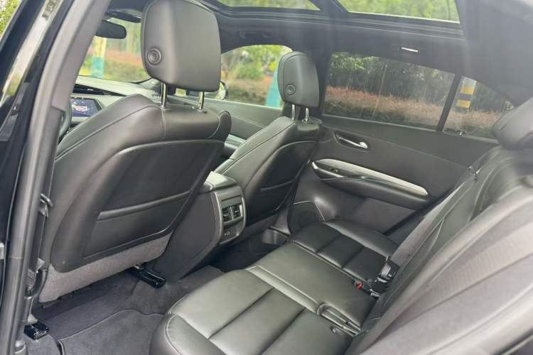 Used Cadillac XT4 2020 Revised Version 28T Two-Wheel Drive Leading Edition
