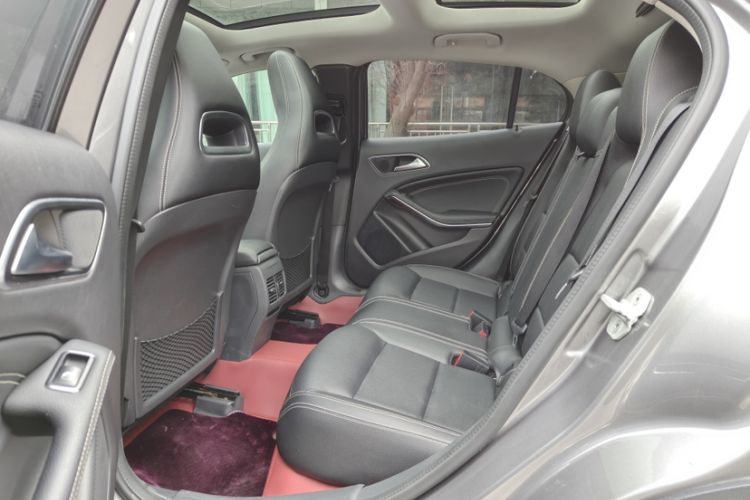 Used Mercedes-Benz GLA 2015 GLA 200 Fashion Model