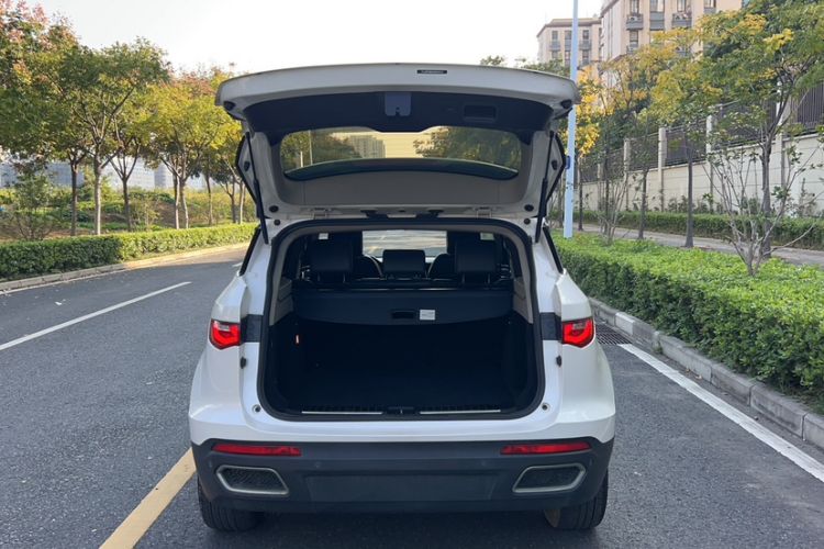 Used Zotye T700 2017 1.8T Manual Luxury Model
