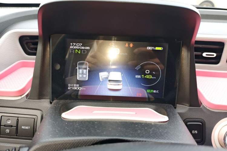 Used Wuling Hongguang MINIEV 2021 Macaron Premium Model – Lithium-NMC