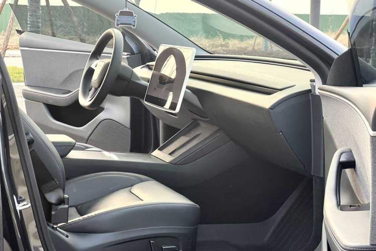 Used Tesla Model 3 2023 Rear-Wheel-Drive Version