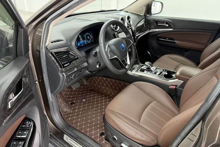 Used BYD Tang New Energy 2017 2.0T All-Wheel Drive Haoya Model 7 Seats