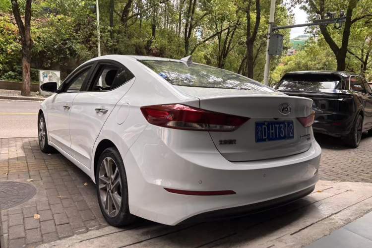 Used Hyundai Elantra 2016 1.6L Automatic ZhiXuan – Elite Version
