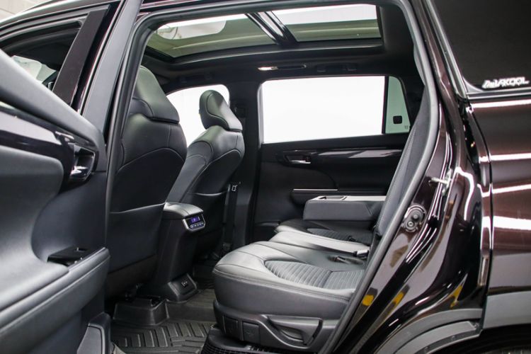 Used Toyota Crown Land Cruiser 2021 2.5L HEV Four-Wheel Drive Premium Edition
