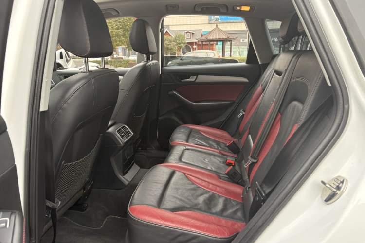 Used Audi Q5 2017 Plus 40 TFSI Technology Model
