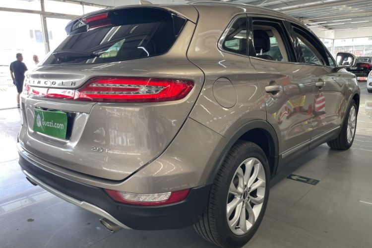 Used Lincoln MKC 2018 2.0T Two-Wheel Drive Luxury Edition
