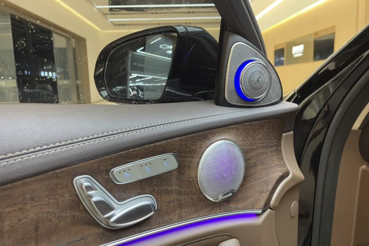 Used Mercedes-Benz E-Class 2023 Facelift E 260 L
