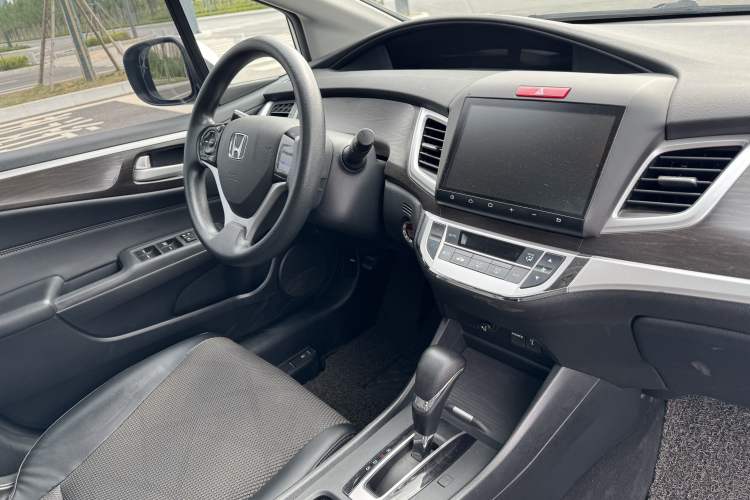 Used Honda Jade 2016 1.8L Automatic Comfort Elite Version 5 Seats