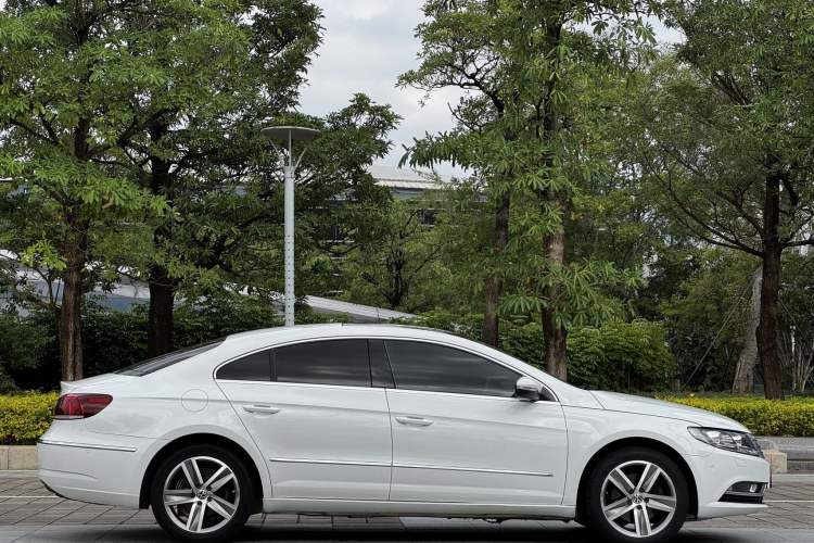 Used Volkswagen FAW-Volkswagen CC 2015 1.8TSI Luxury Model
