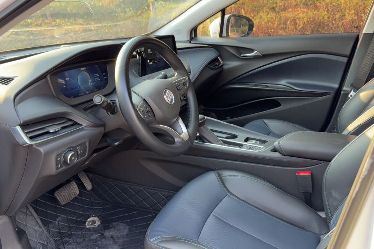 Used Buick Velite 6 2024 450km Range Commuter Version
