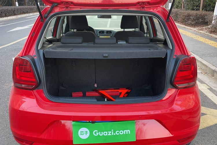 Used Volkswagen Polo 2016 1.6L Automatic Comfort Model