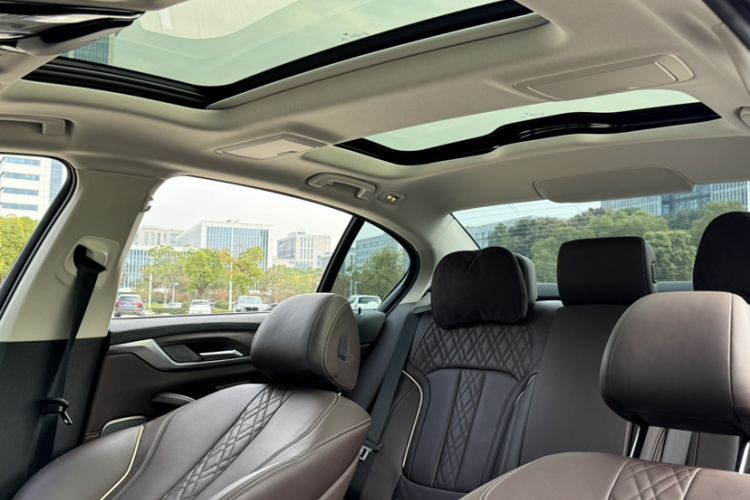 Used BMW 5 Series 2019 Facelifted 530Li Leading Edition Luxury Package
