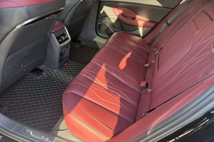 Used Hongqi H5 2023 2.0T Automatic Smart Connect Flagship Edition
