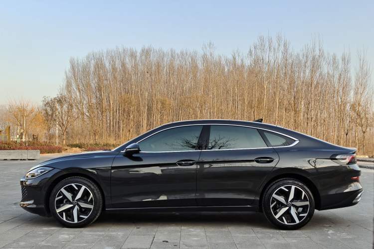 Used Volkswagen Lamando 2023 Lavida L 280TSI DSG Cool & Spicy Edition
