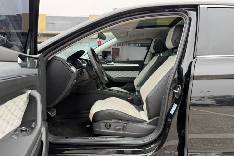 Used Volkswagen Magotan 2023 2 Million Units Limited-Edition 380TSI DSG Flagship Version
