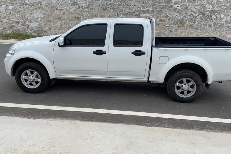 Used Great Wall Wingle 5 2023 2.4L Gasoline Two-Wheel-Drive Entry-Level Big Double
