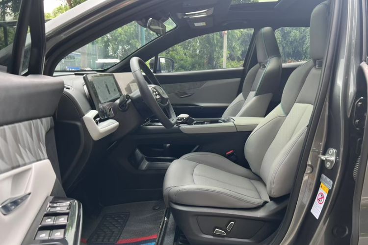 Used Changan UNI-T 2023 2nd Generation 1.5T Luxury Version