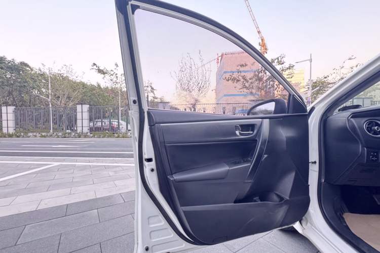 Used Toyota Corolla 2017 Revised Version 1.2T S-CVT GL
