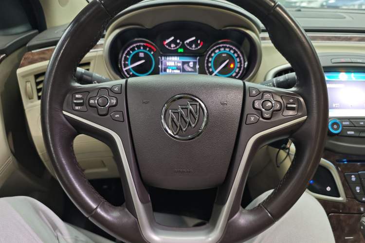 Used Buick LaCrosse 2013 2.4L SIDI Leading Comfort Version
