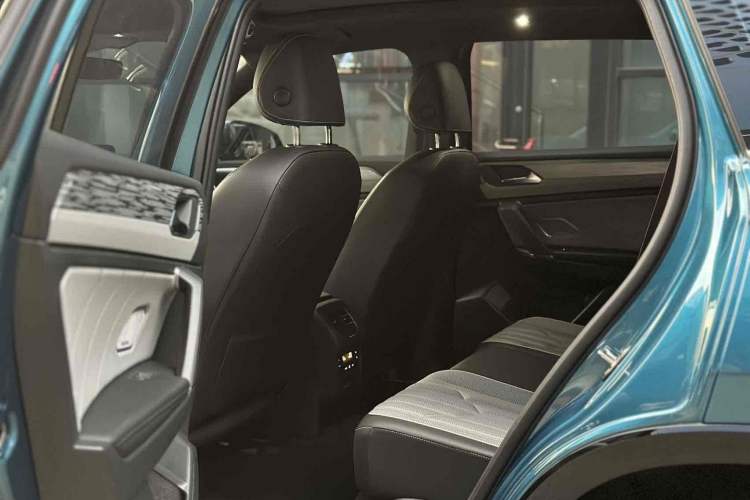 Used Volkswagen Tayron 2023 380TSI Four-Wheel Drive R-Line Pro Smart Edition
