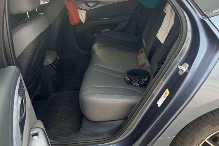 Used BYD Seal 2024 HONOR Edition DM-i 1.5L 121km Luxury Model
