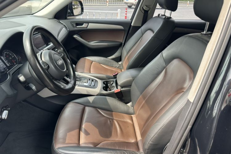 Used Audi Q5 2017 Plus 40 TFSI Ambition Model
