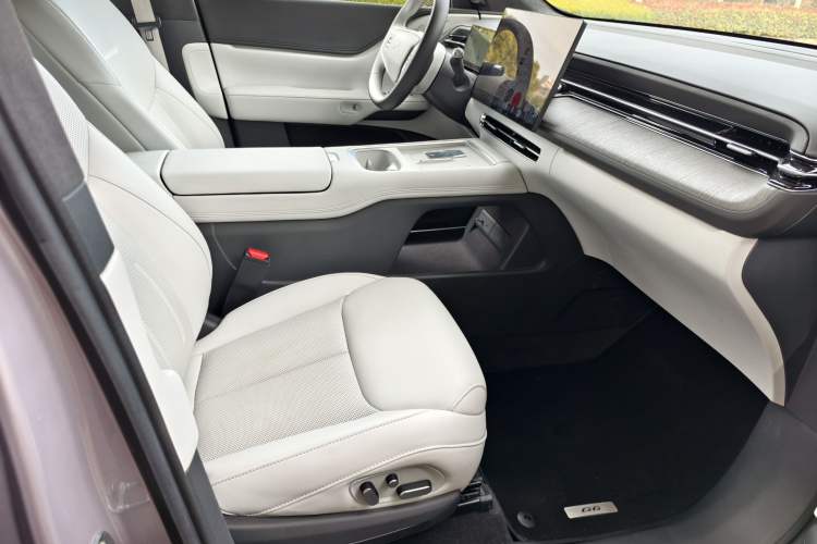 Used XPeng G6 2025 625 Long-Range Max Flagship Edition
