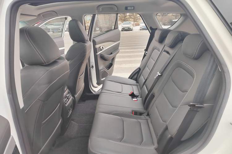 Used JETOUR X70 2022 1.5T DCT YueXing Edition 7 Seats
