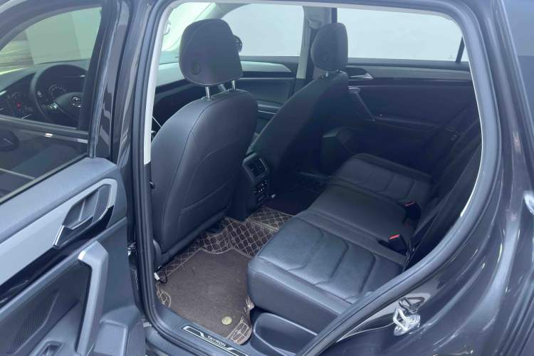 Used Volkswagen Tayron 2022 280TSI Two-Wheel Drive Luxury Smart Connectivity Version