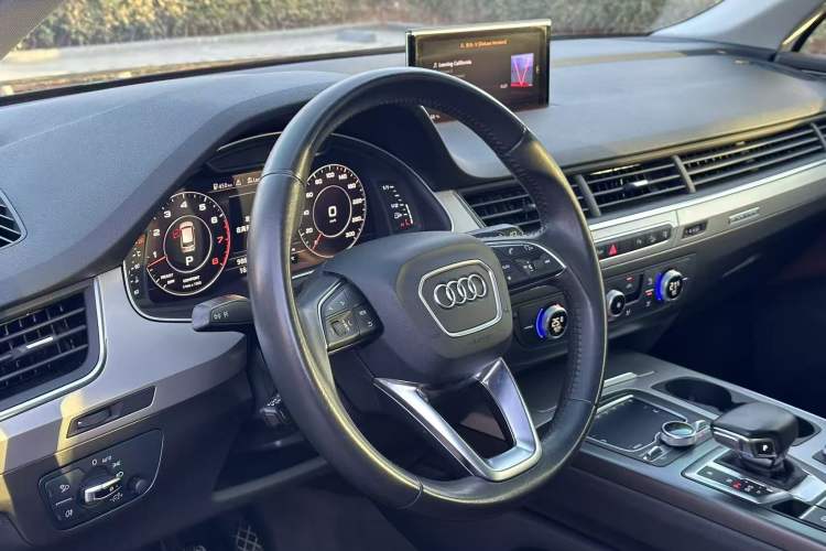 Used Audi Q7 2016 45 TFSI Technology Edition
