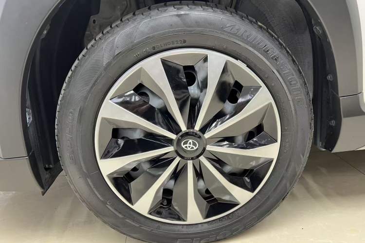 Used Toyota YARiS L 2022 X-Trail 1.5L CVT Leading PLUS Edition