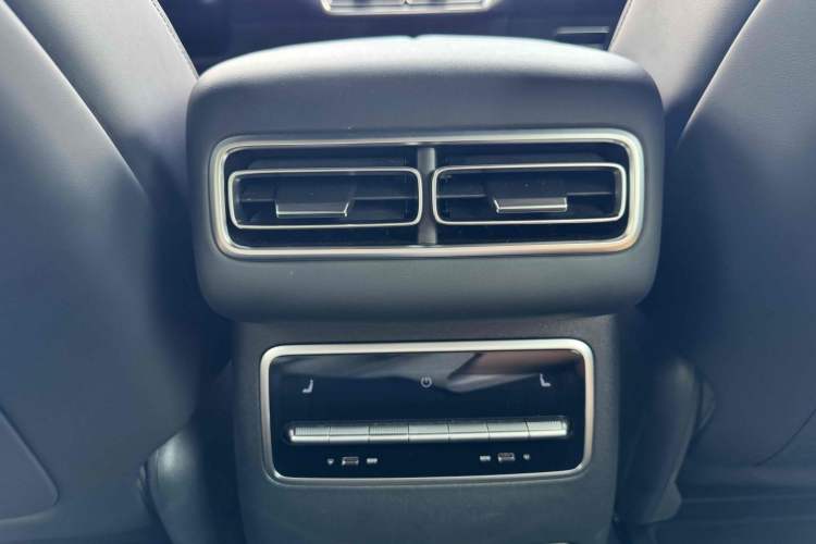 Used Li Auto L7 2023 Max model
