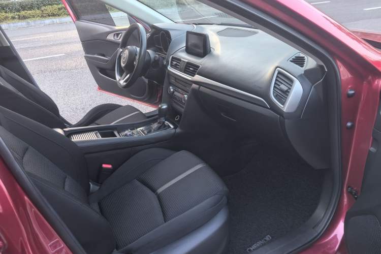 Used Mazda Mazda 3 Axela 2017 Sedan 1.5L Automatic Luxury Model Emission Standard China V
