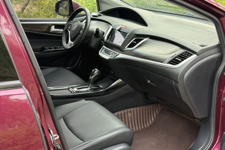 Used Honda Jade 2017 210 TURBO CVT Luxury Edition 5 Seats
