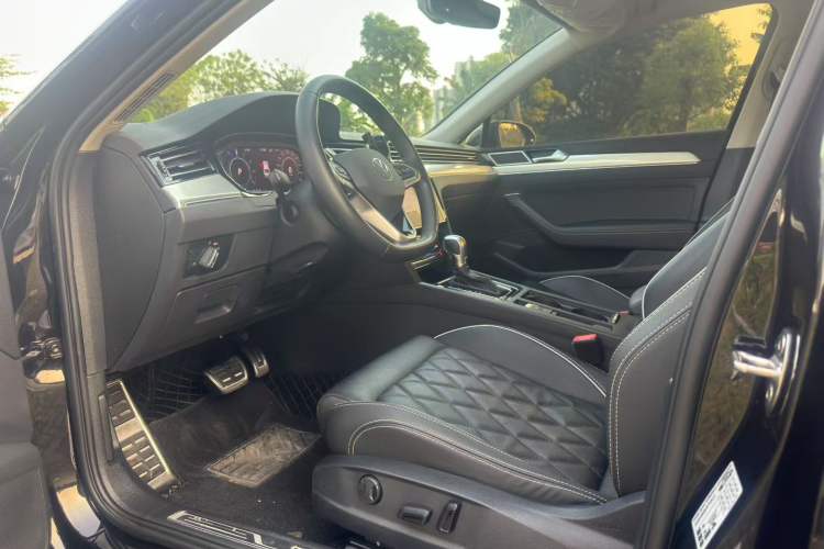 Used Volkswagen Magotan GTE Plug-in Hybrid 2022 GTE Luxury Model
