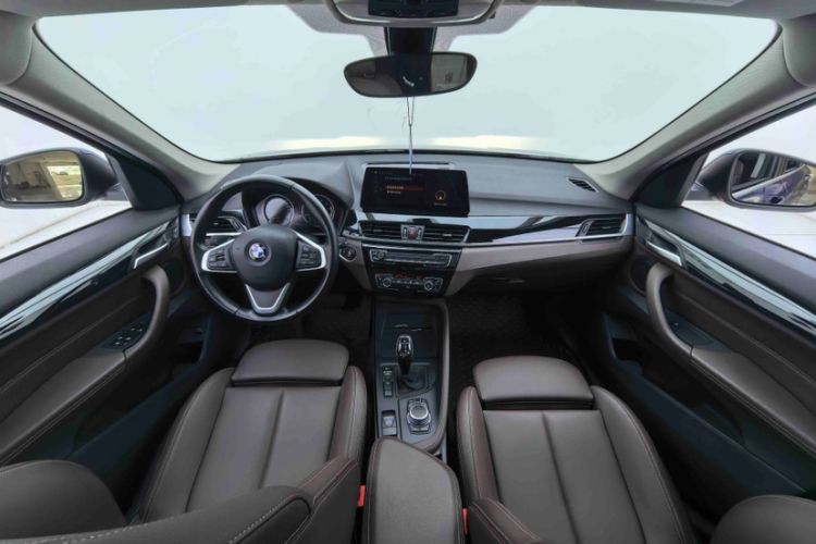 Used BMW X1 2020 sDrive25Li Leading Model
