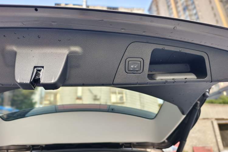 Used Buick Envision 2019 20T Two-Wheel Drive Luxury Version China VI Standard
