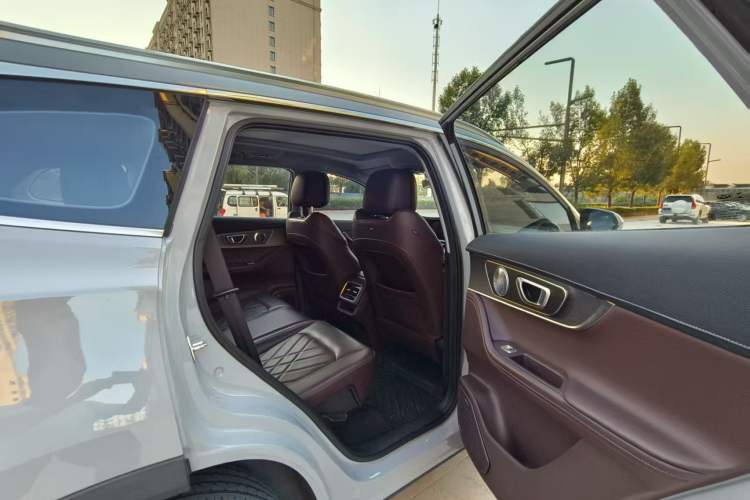 Used Chery Tiggo 8 PRO 2022 390T Two-Wheel Drive Vast Edition 5 Seats
