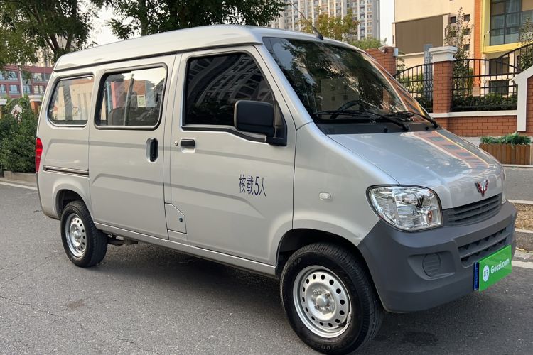Used Wuling Zhiguang 2023 1.5L Practical Version 5/7 Seats
