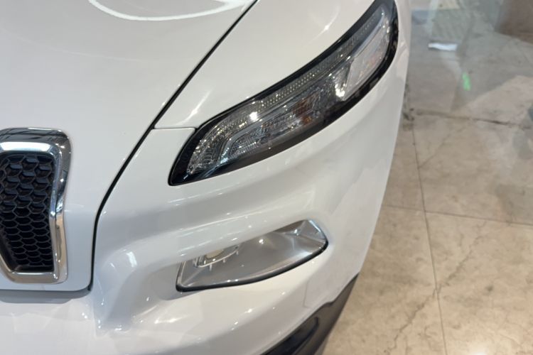 Used  Cherokee 2017 2.0L Superior Edition
