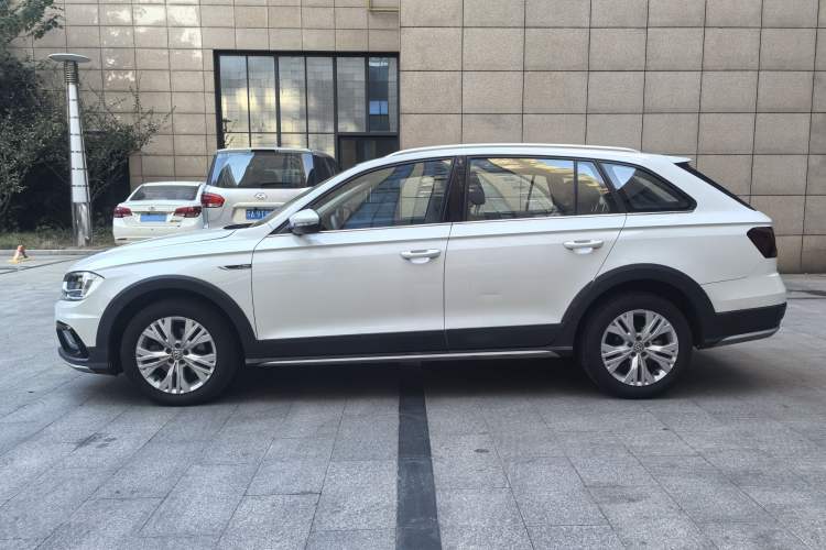 Used Volkswagen C-TREK 2017 1.6L Automatic Comfort Model
